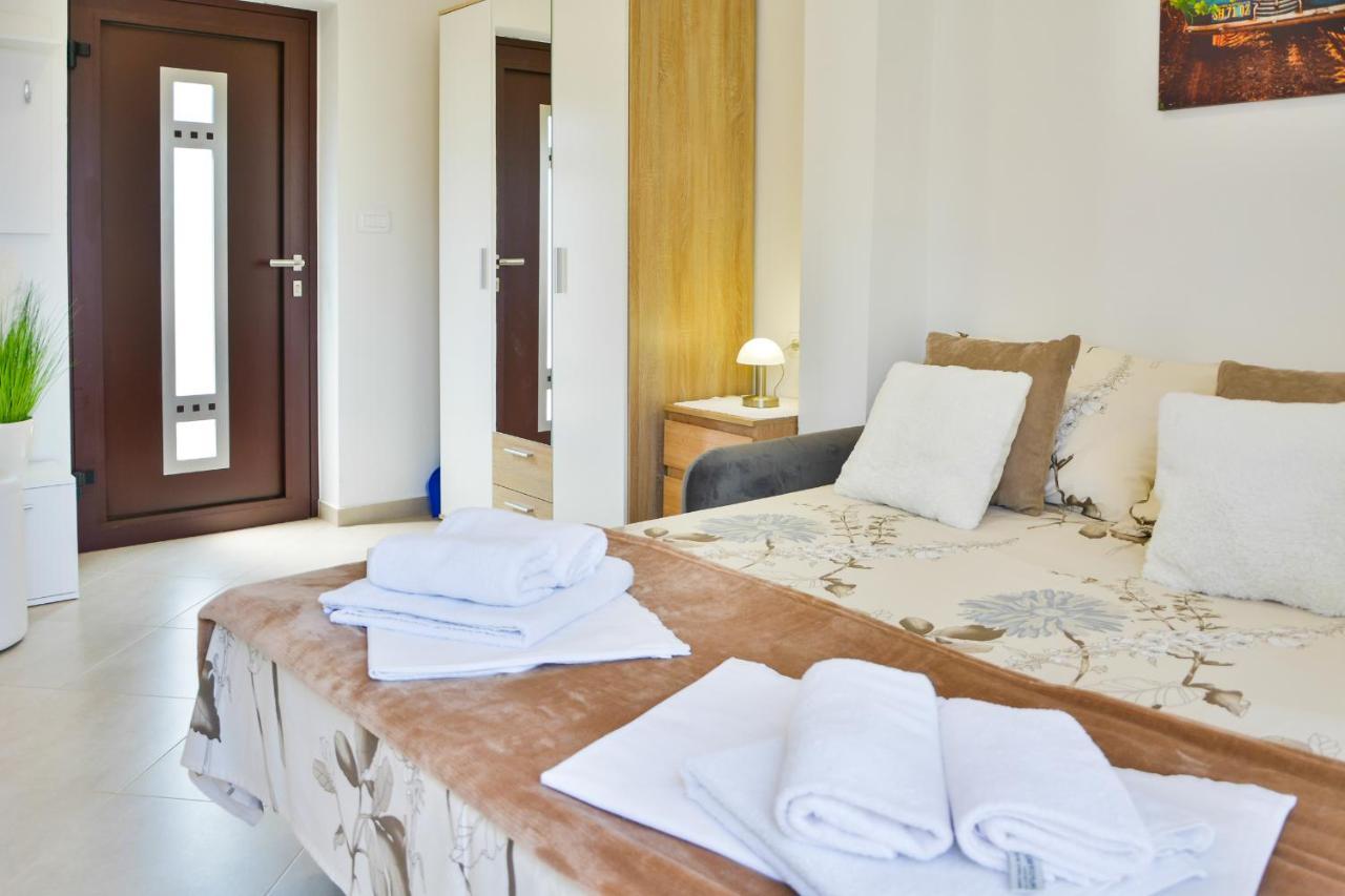 Gromila 2 Apartment Senj  Ngoại thất bức ảnh